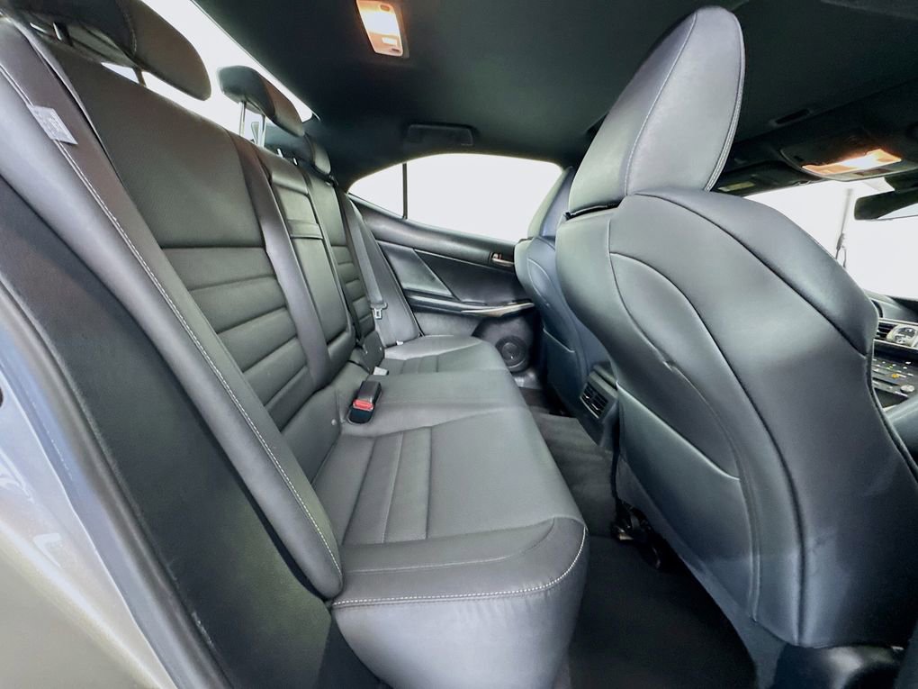 Used 2019 Lexus IS 300 F Sport w/ F Sport Package image 31