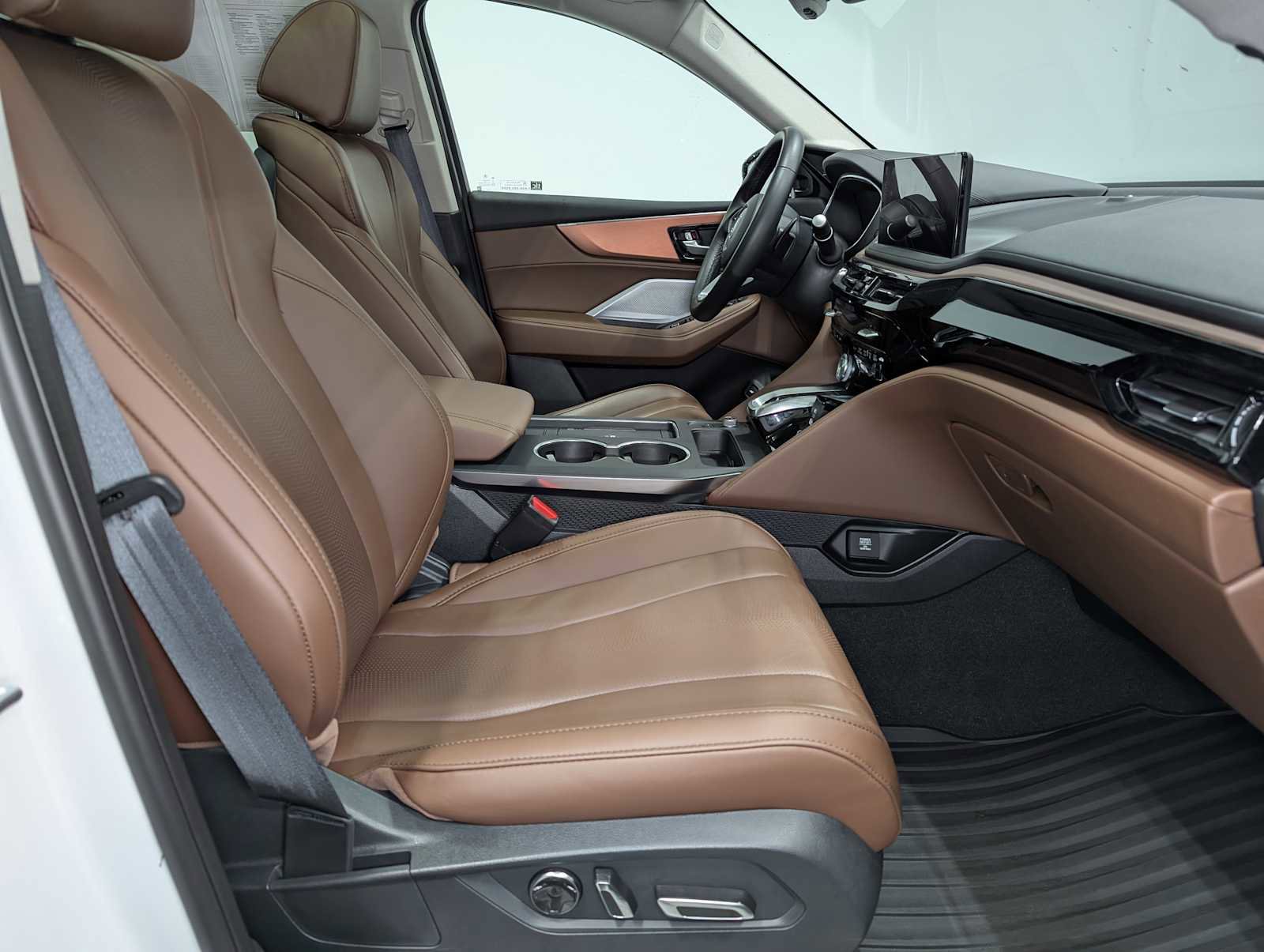 Certified 2025 Acura MDX SH-AWD w/ Technology Package image 45