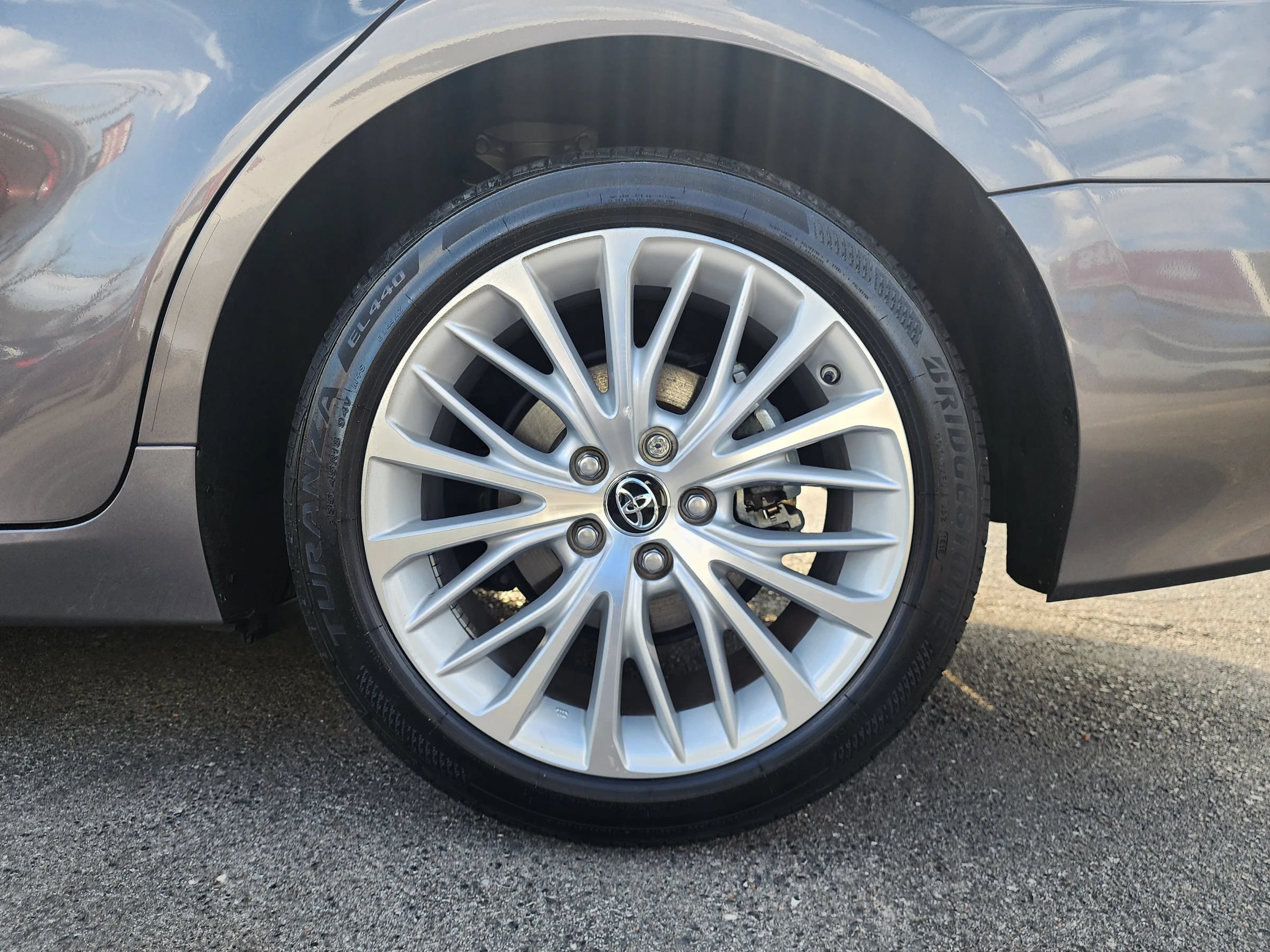 Used 2018 Toyota Camry XLE FWD image 22
