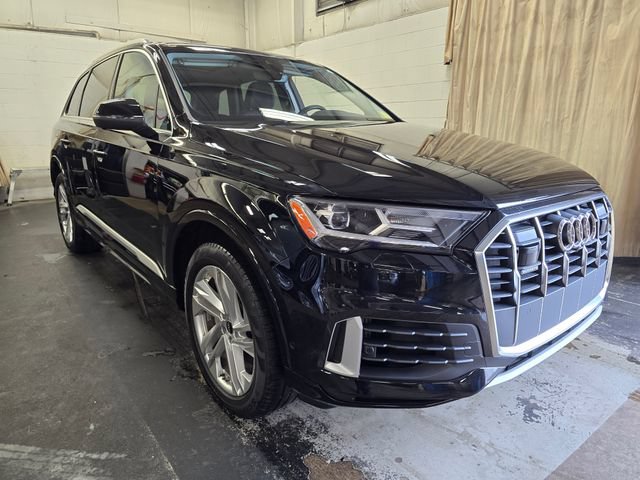 Used 2023 Audi Q7 3.0T Premium Plus AWD/4WD image 4
