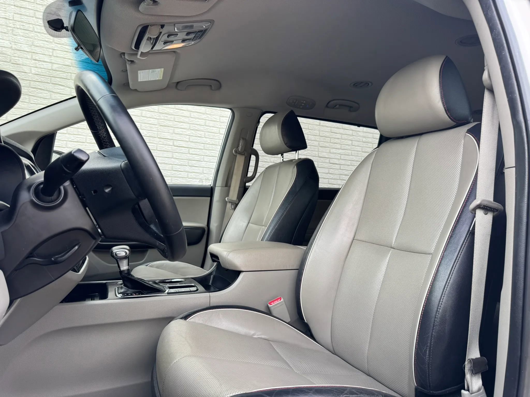 Used 2020 Kia Sedona EX FWD image 13