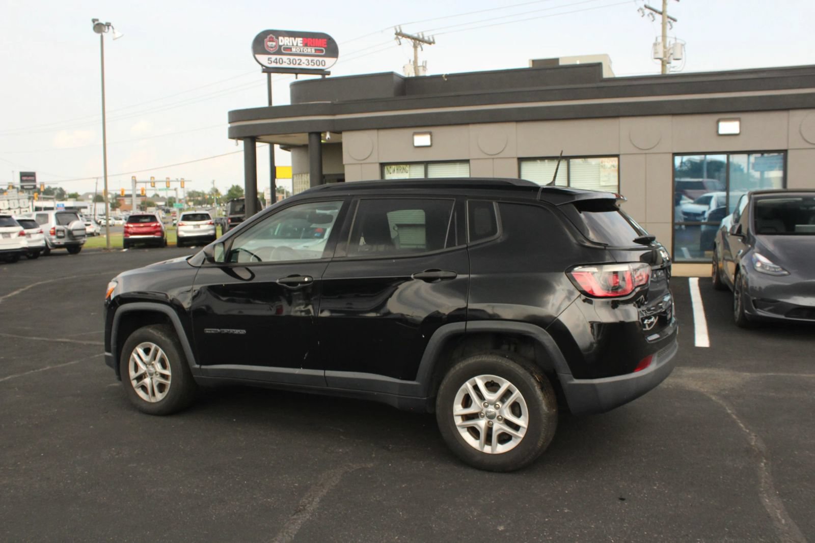Used 2018 Jeep Compass Sport AWD/4WD image 6