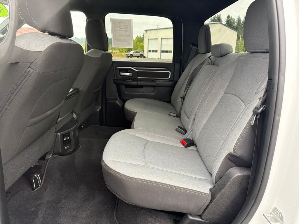 Used 2024 RAM 3500 Big Horn AWD/4WD image 15