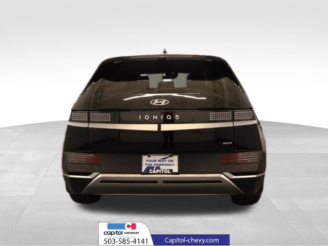 Used 2023 Hyundai Ioniq 5 SEL AWD/4WD image 3
