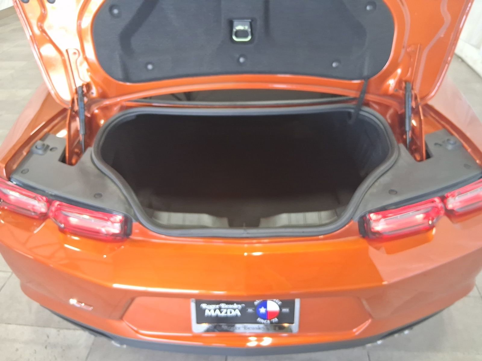 Used 2024 Chevrolet Camaro LT w/ RS Package image 27