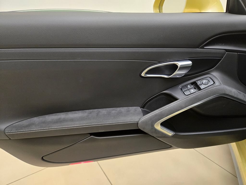 Used 2015 Porsche 911 GT3 RWD image 27