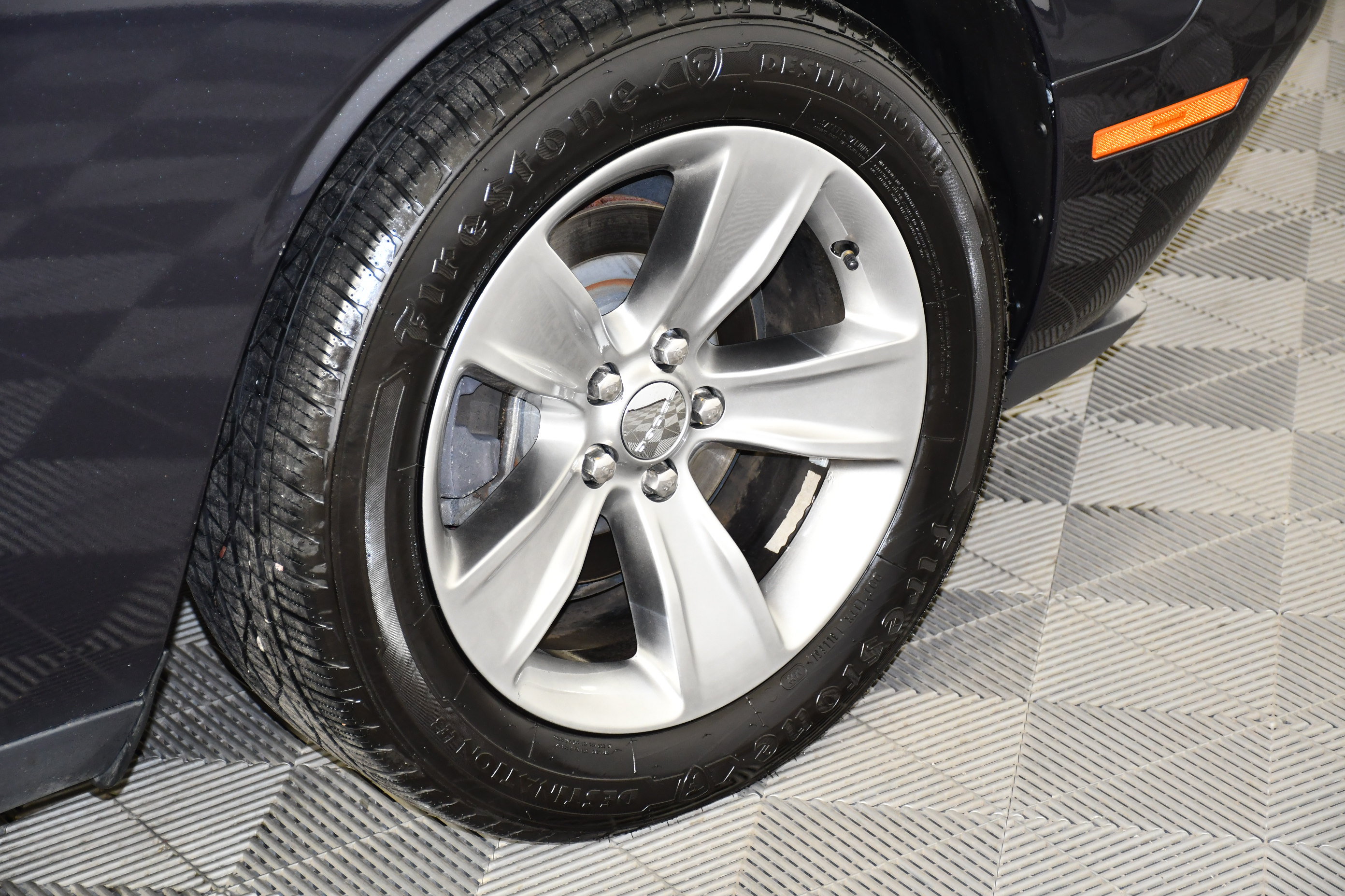 Used 2016 Dodge Challenger SXT RWD image 30