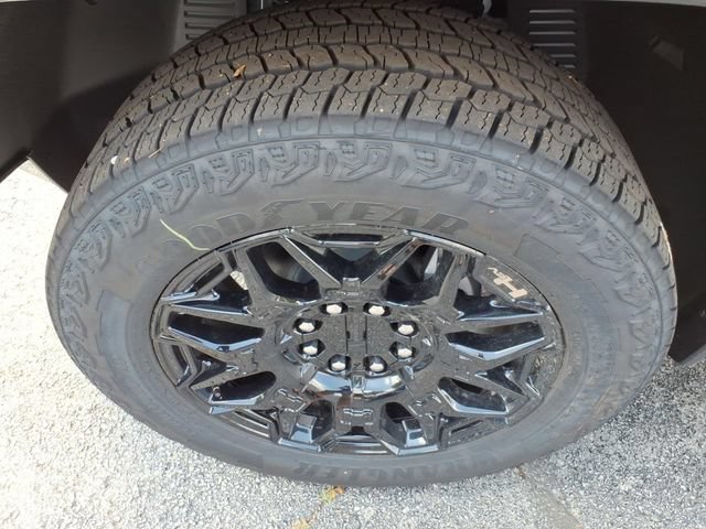 New 2026 GMC Hummer EV 4x4 Crew Cab image 13