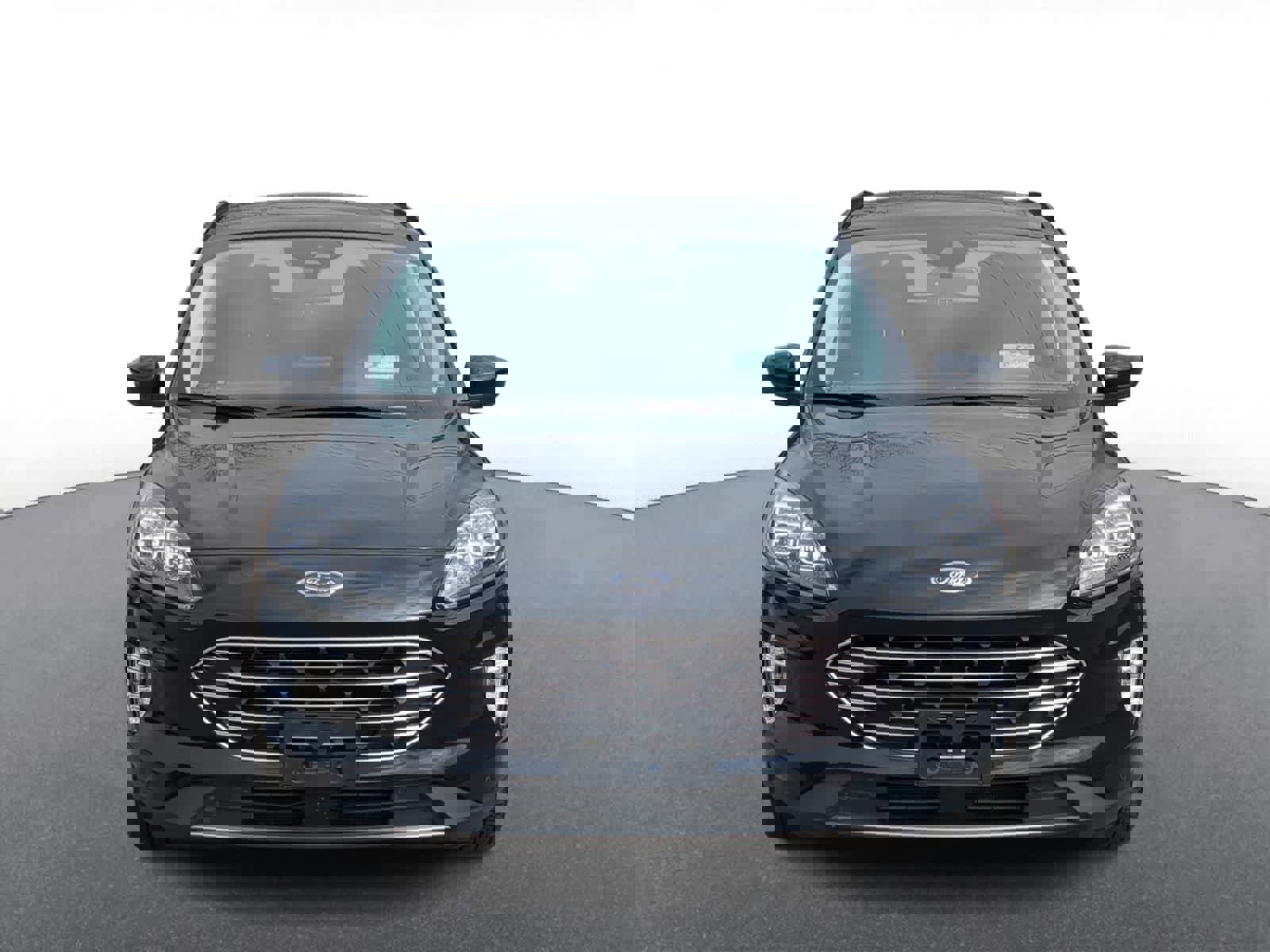 Used 2022 Ford Escape Titanium w/ Titanium Elite Package image 3