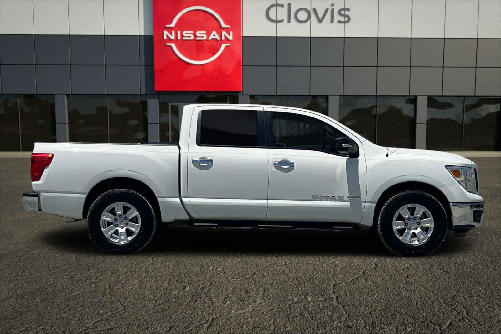 Used 2019 Nissan Titan SV RWD image 9