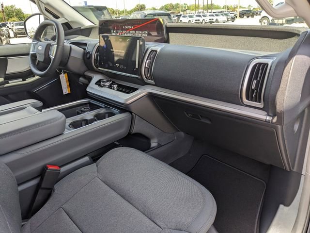 New 2026 Ford Expedition Max Active RWD image 13