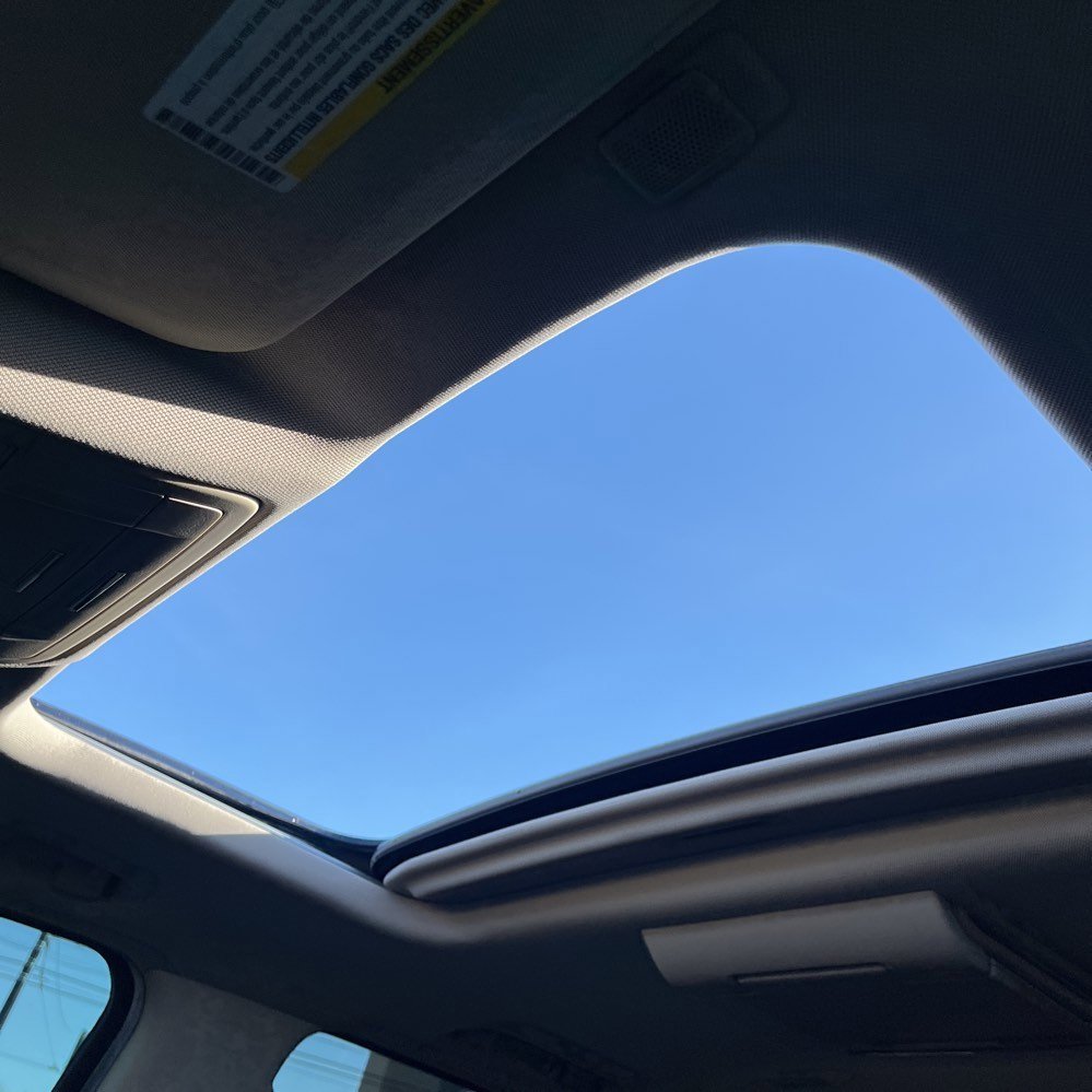 Used 2019 Chevrolet Tahoe LT w/ LT Signature Package image 14