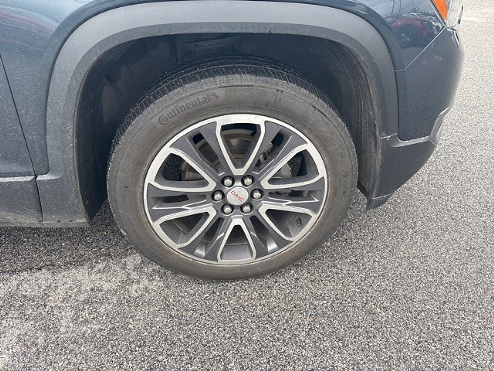 Used 2019 GMC Acadia SLT image 13