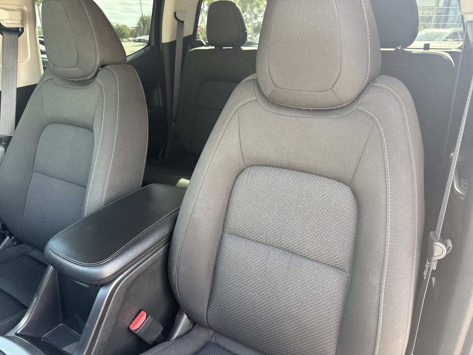 Used 2022 Chevrolet Colorado LT w/ LT Convenience Package image 20