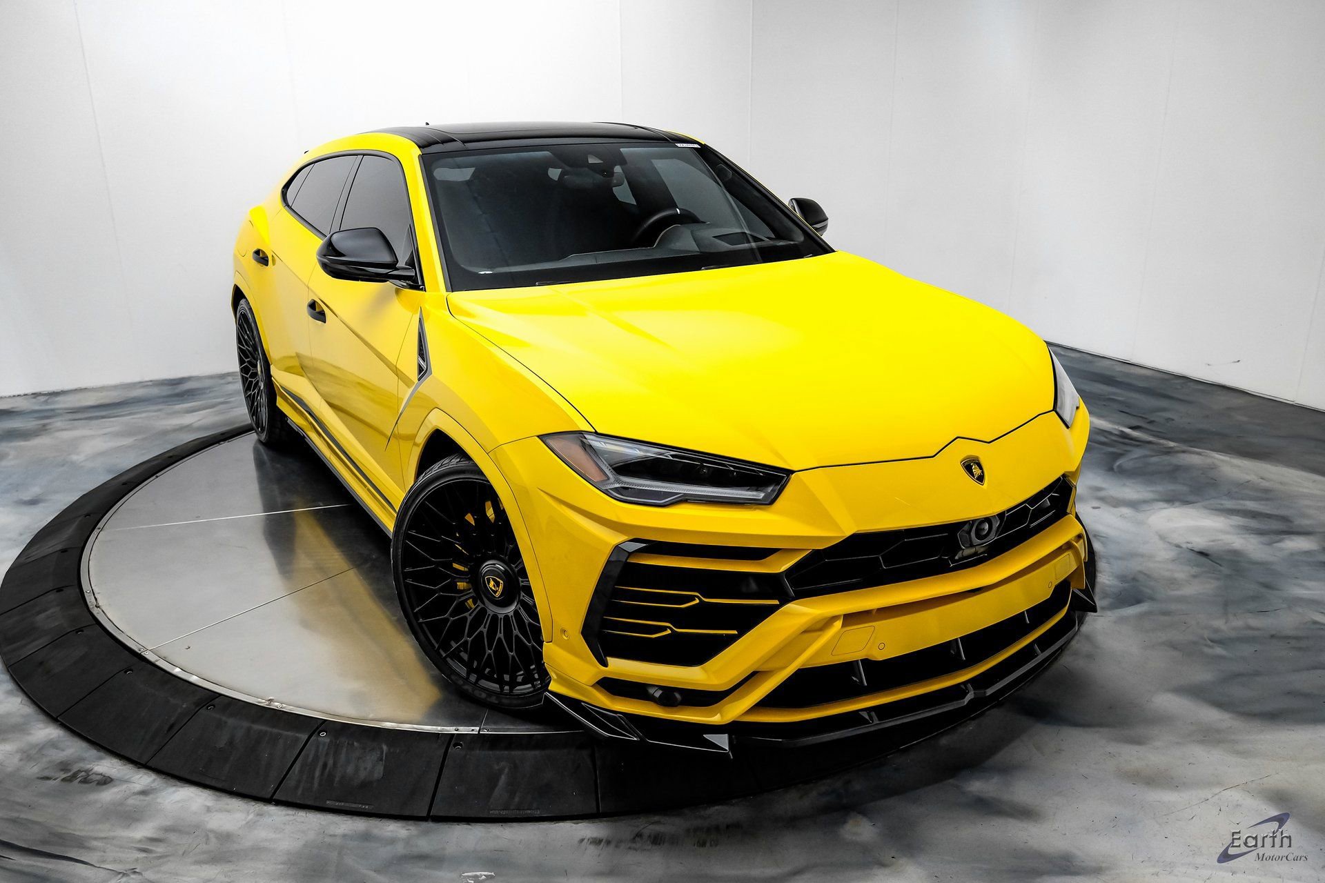 Used 2021 Lamborghini Urus image 26