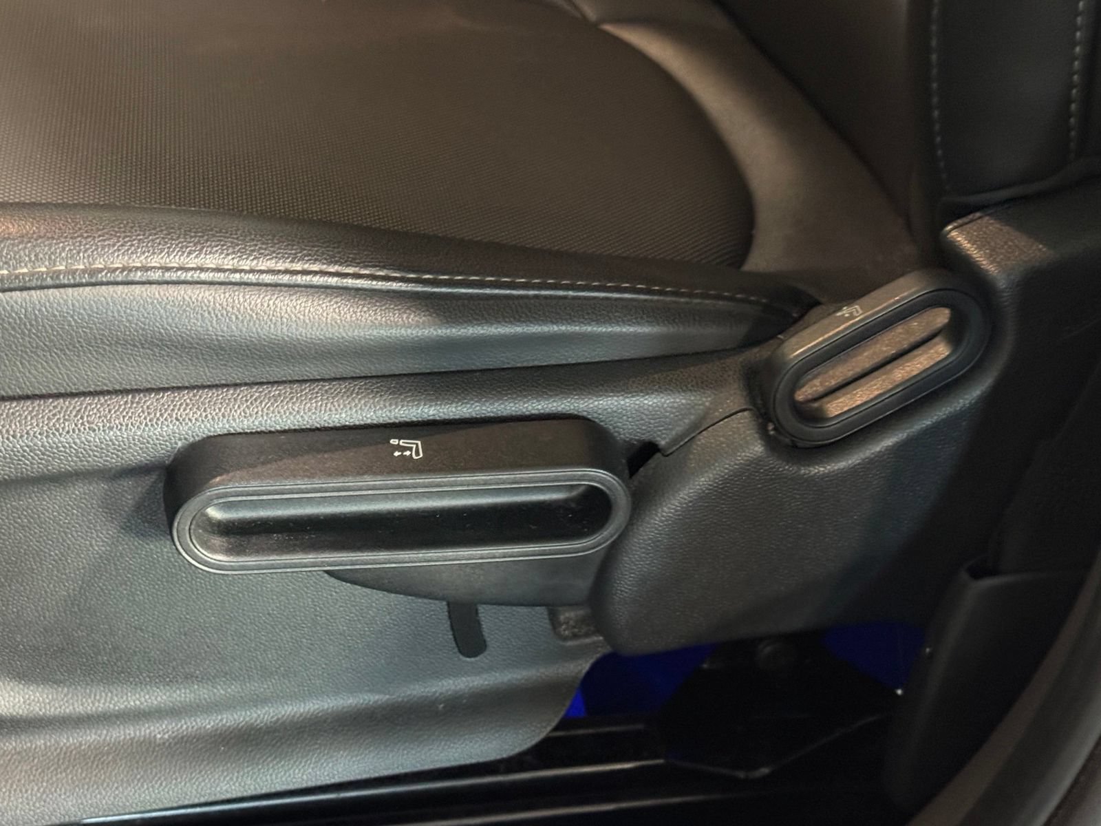 Used 2020 MINI Cooper Countryman FWD image 19