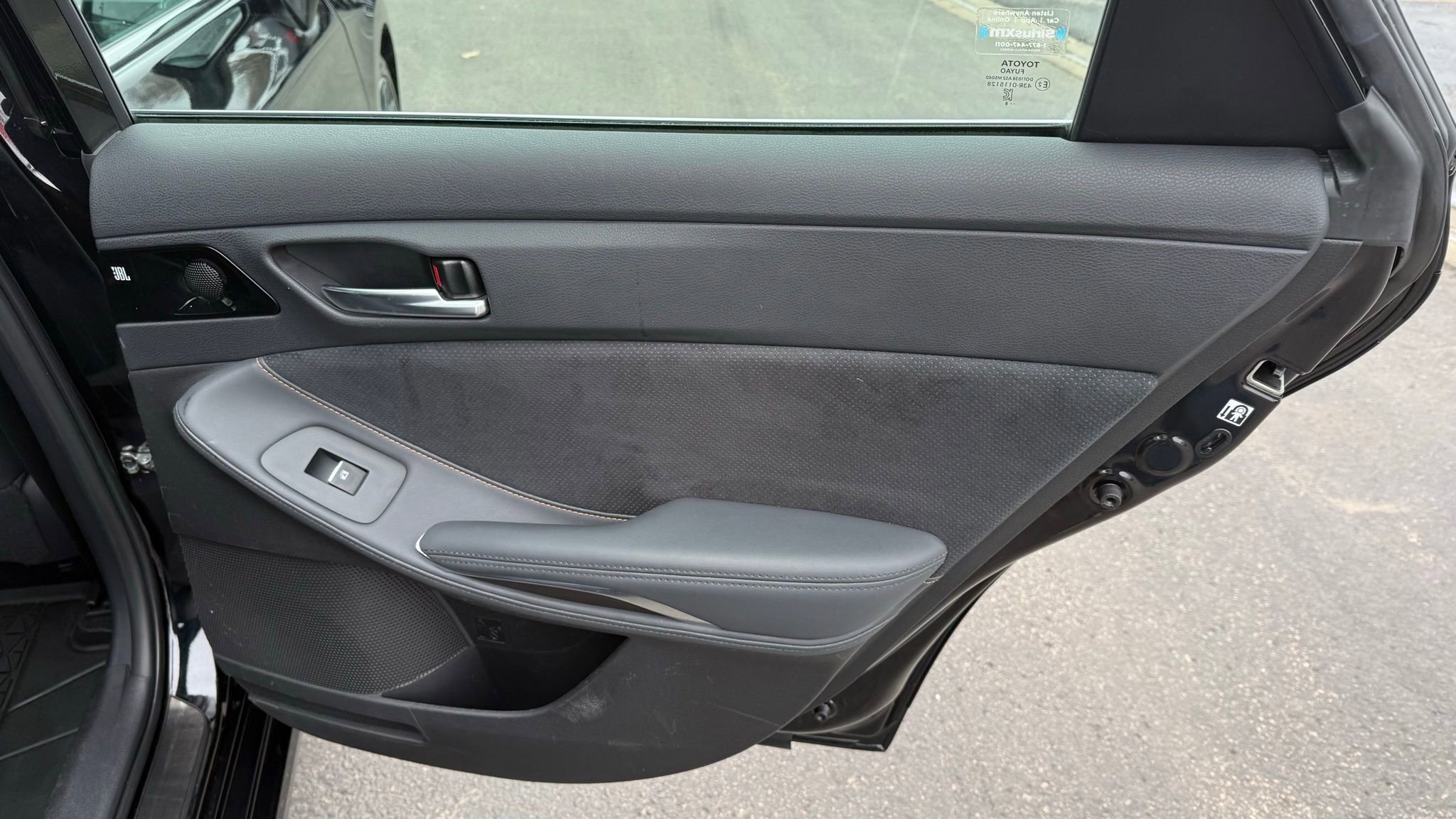 Used 2019 Toyota Avalon Touring image 16