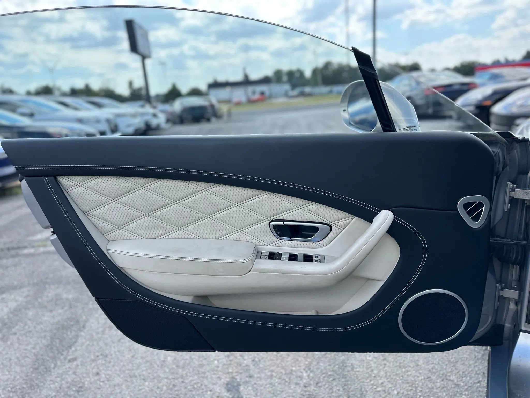 Used 2013 Bentley Continental GT image 25