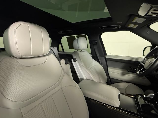 Certified 2025 Land Rover Range Rover Sport SE AWD/4WD image 29