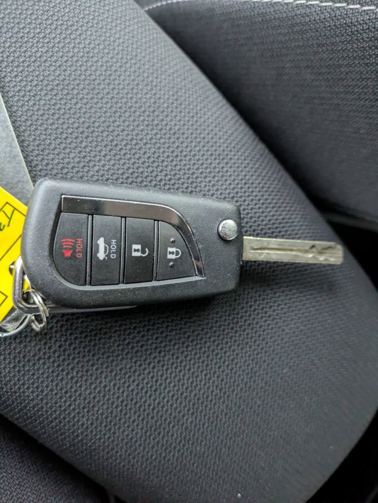 Certified 2025 Toyota Corolla LE image 28