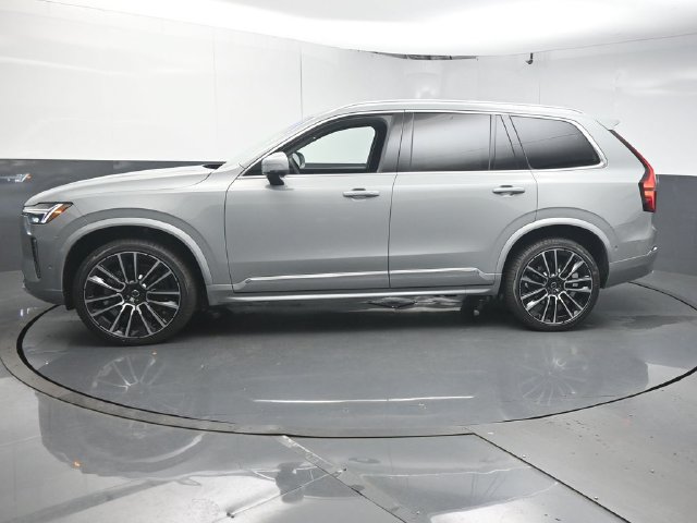 Used 2026 Volvo XC90 B6 Plus w/ Protection Package Premier AWD/4WD image 5