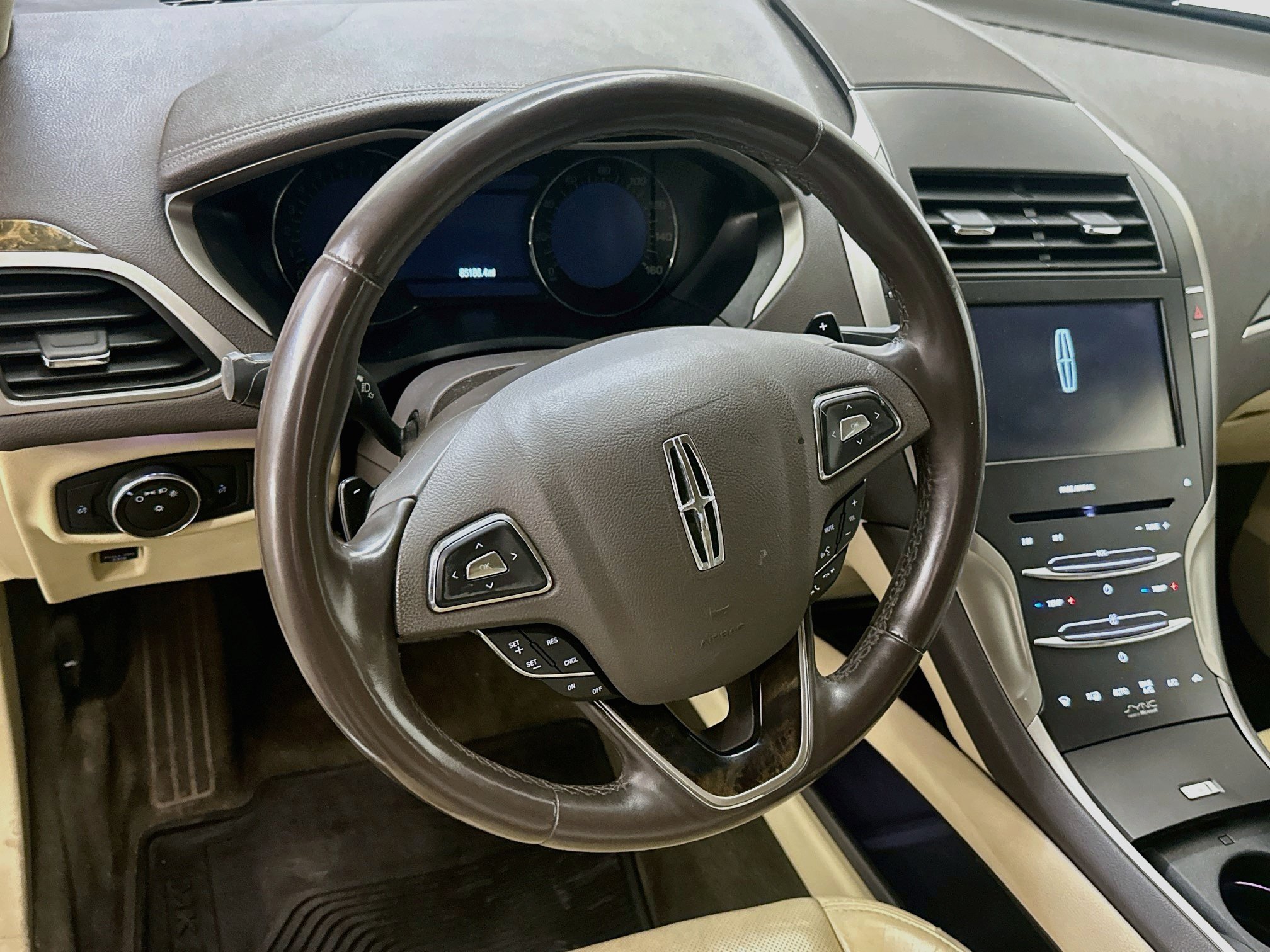 Used 2015 Lincoln MKZ w/ Equipment Group 102A Reserve FWD image 18