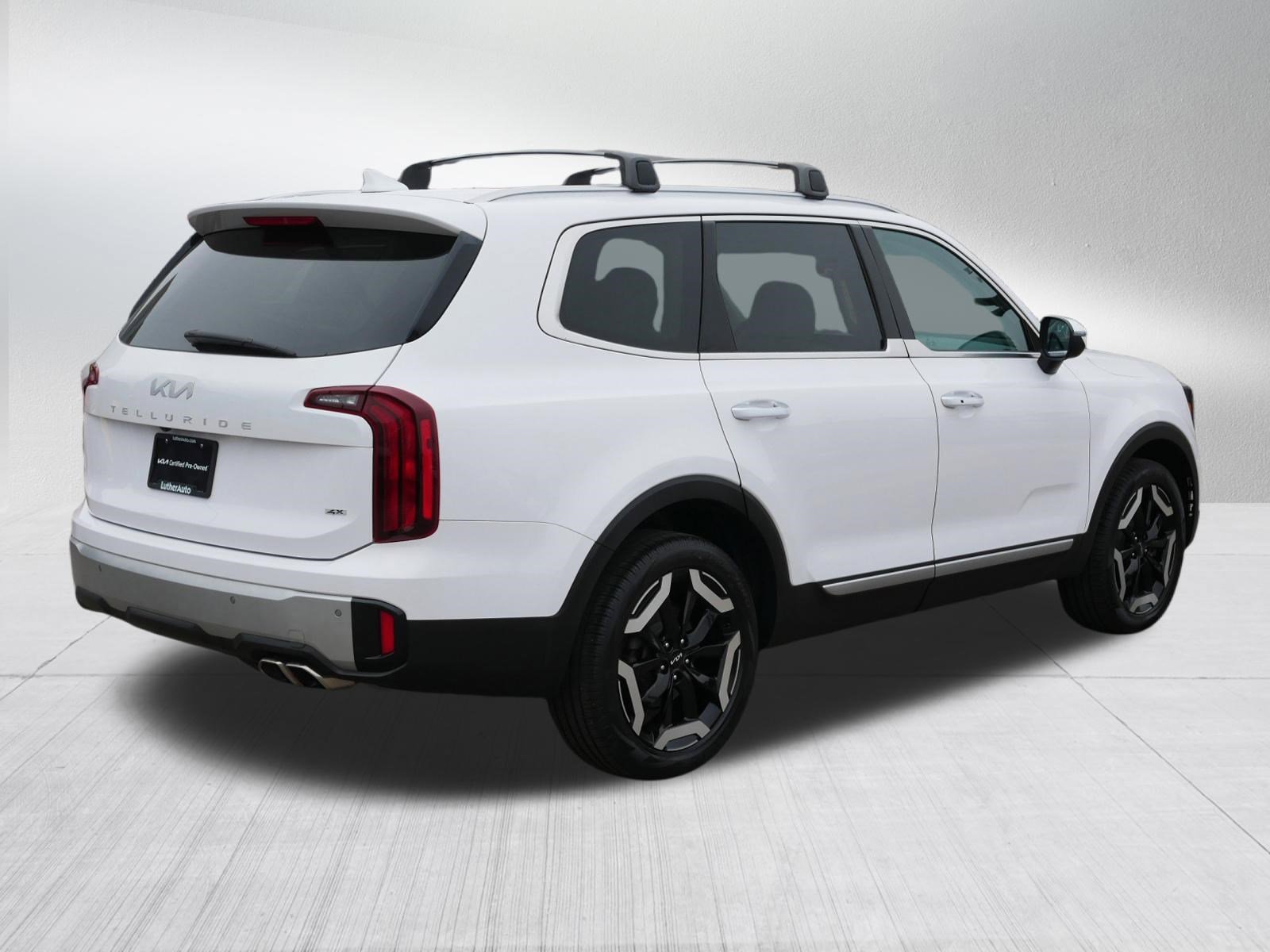 Certified 2024 Kia Telluride S image 7