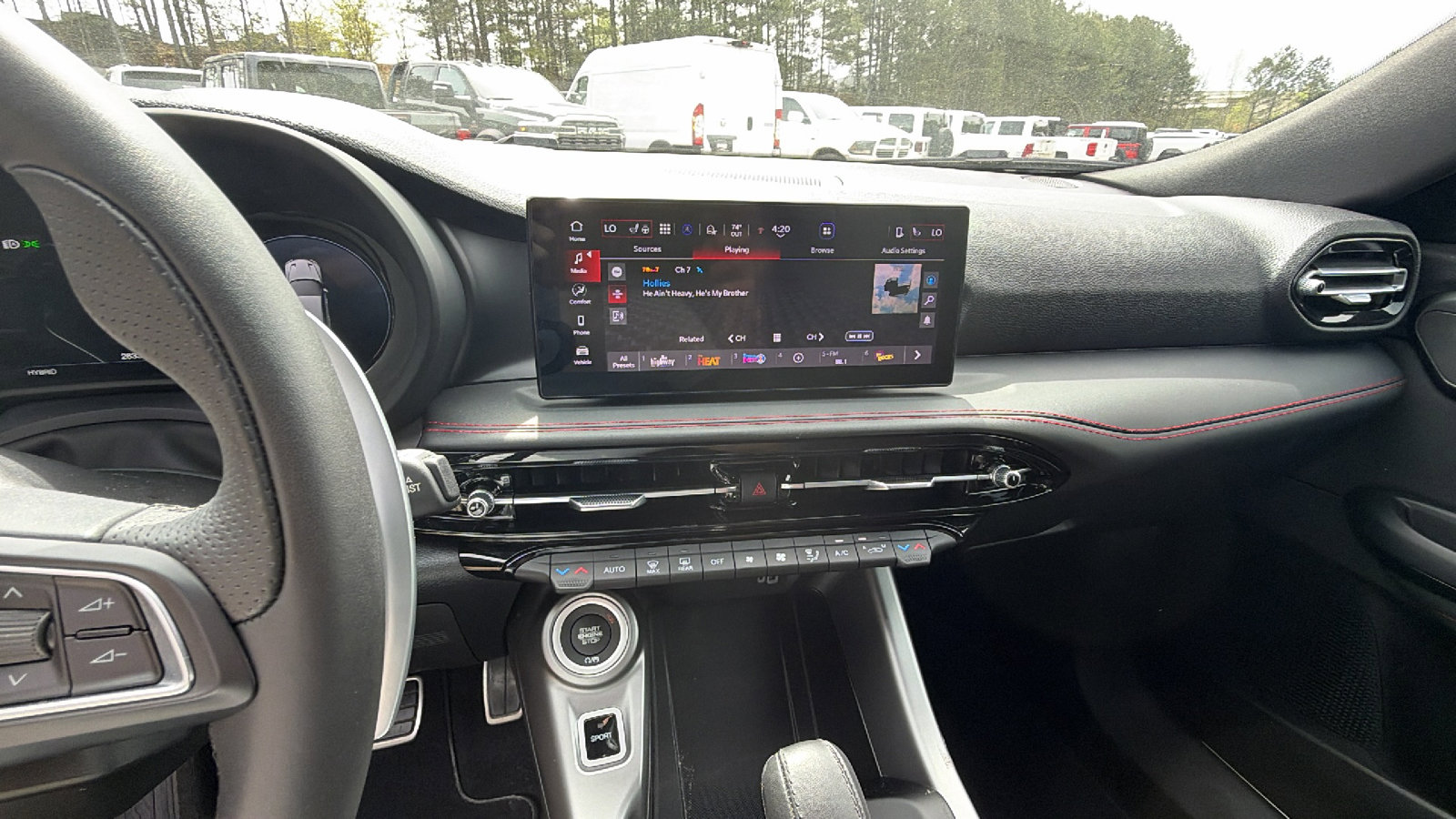 Used 2025 Dodge Hornet R/T image 33