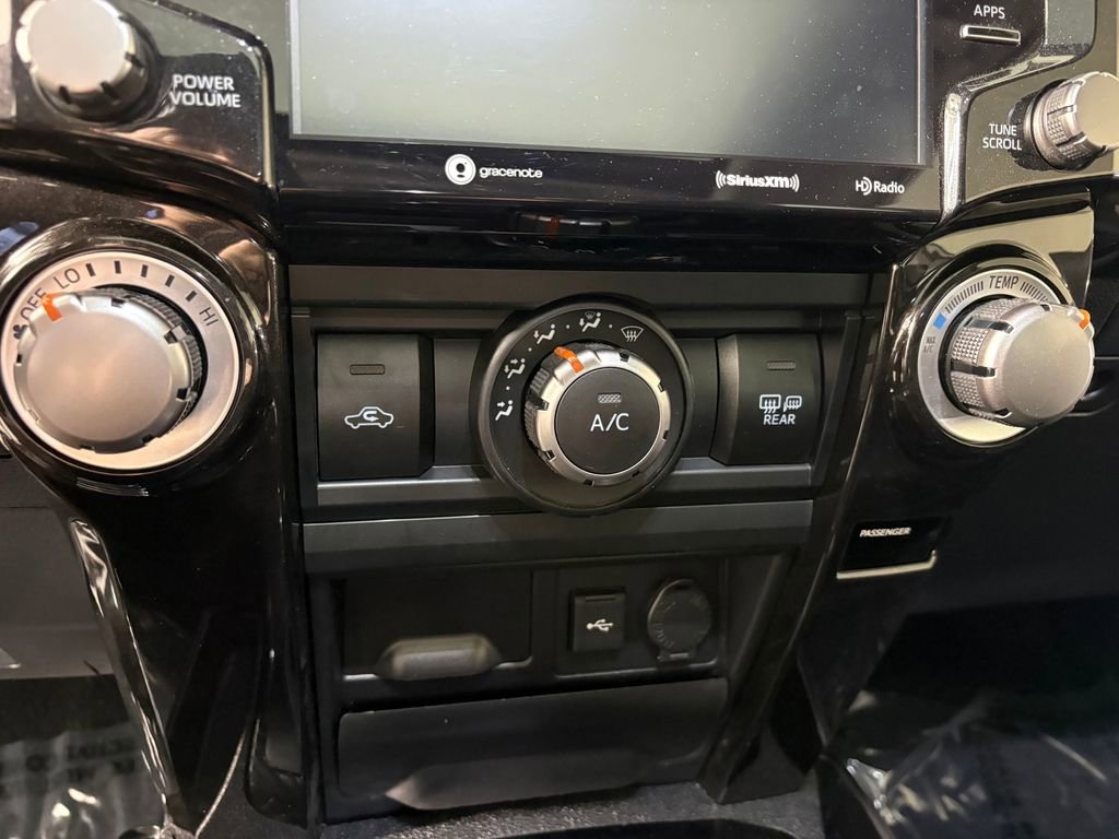 Used 2024 Toyota 4Runner TRD Off-Road Premium w/ Moonroof Package AWD/4WD image 20