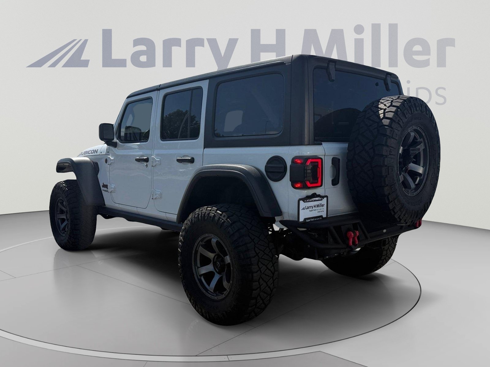 Used 2021 Jeep Wrangler Unlimited Rubicon w/ Cold Weather Group AWD/4WD image 3