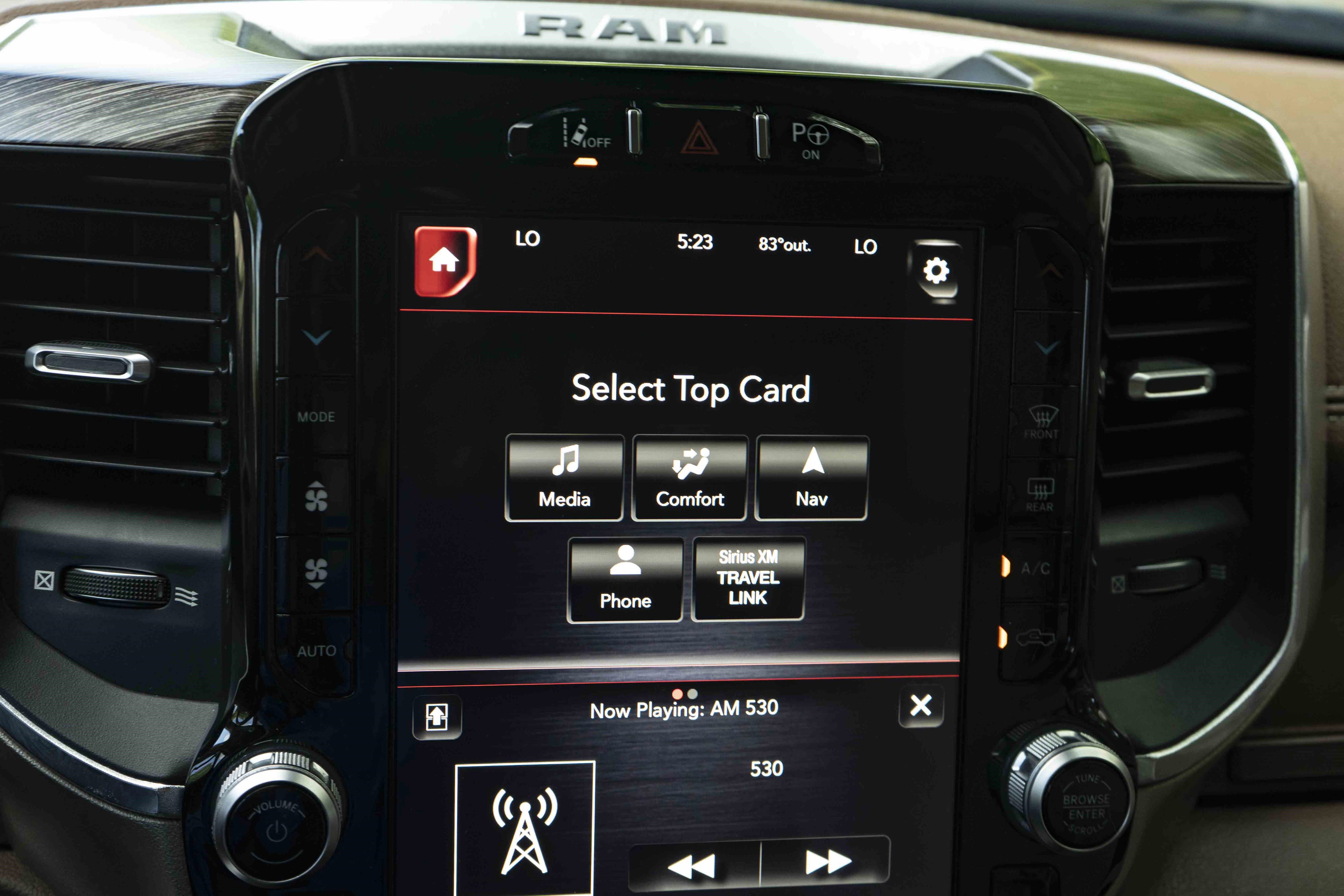 Used 2019 RAM 1500 Laramie AWD/4WD image 29