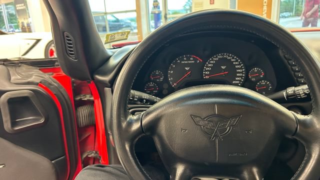 Used 1998 Chevrolet Corvette Coupe w/ Roof Pkg RWD image 19