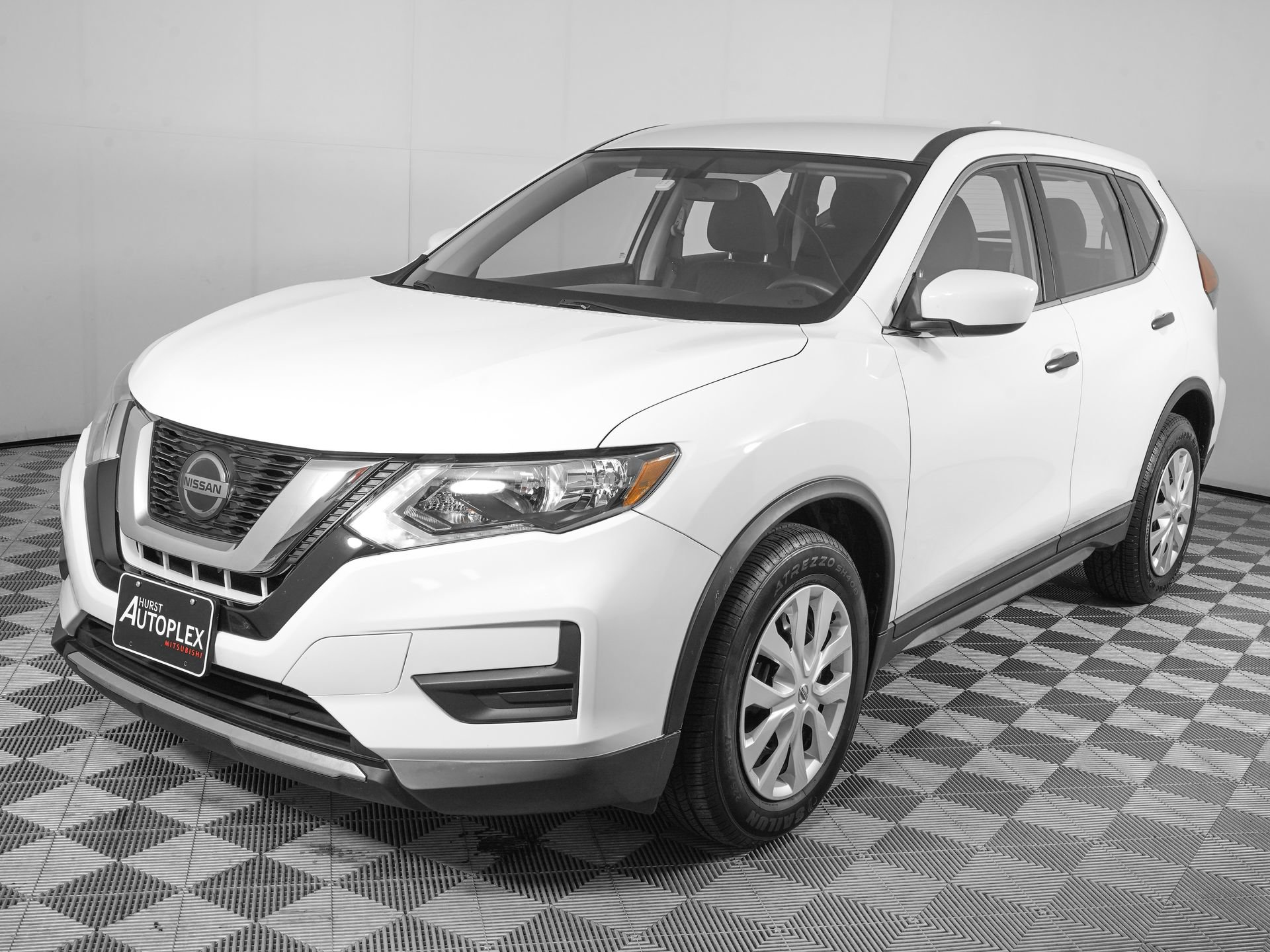 Used 2018 Nissan Rogue S FWD image 7