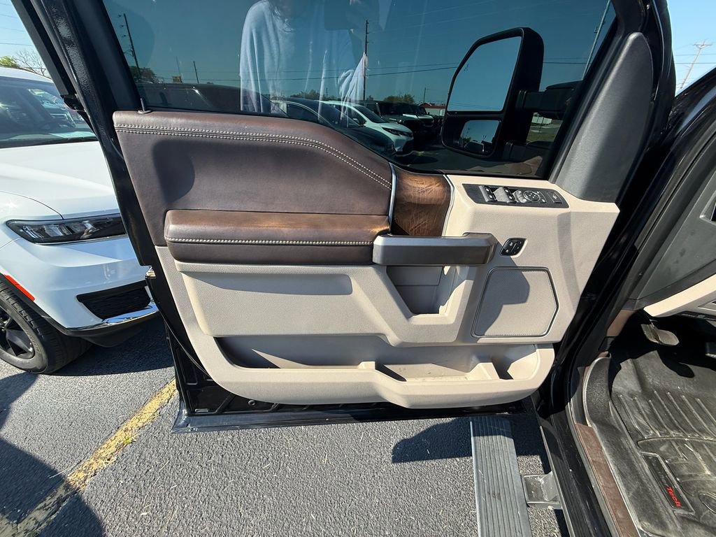 Used 2019 Ford F250 Limited w/ FX4 Off-Road Package AWD/4WD image 11