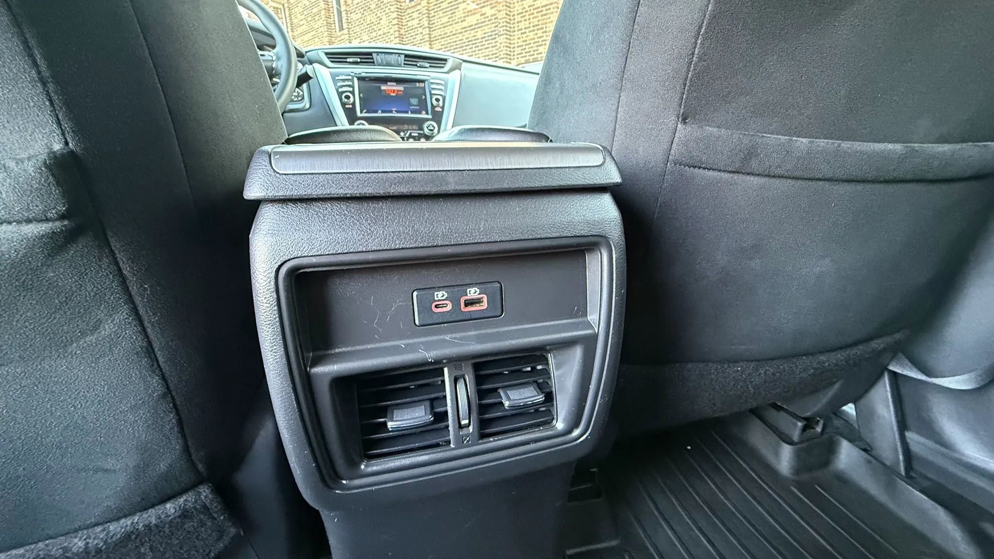 Used 2019 Nissan Murano S image 27