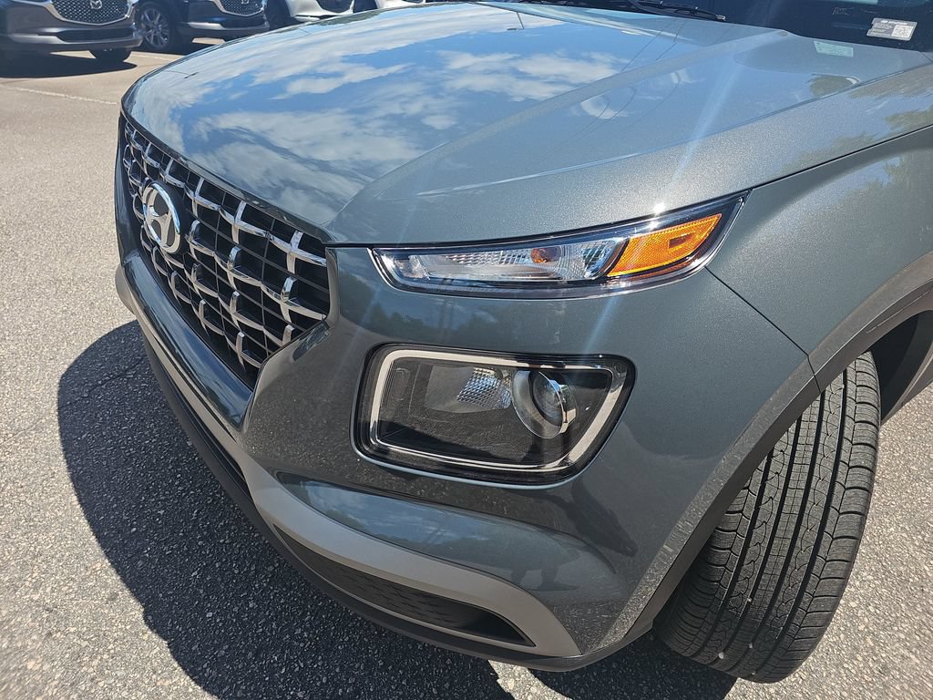 New 2026 Hyundai Venue SEL FWD image 25