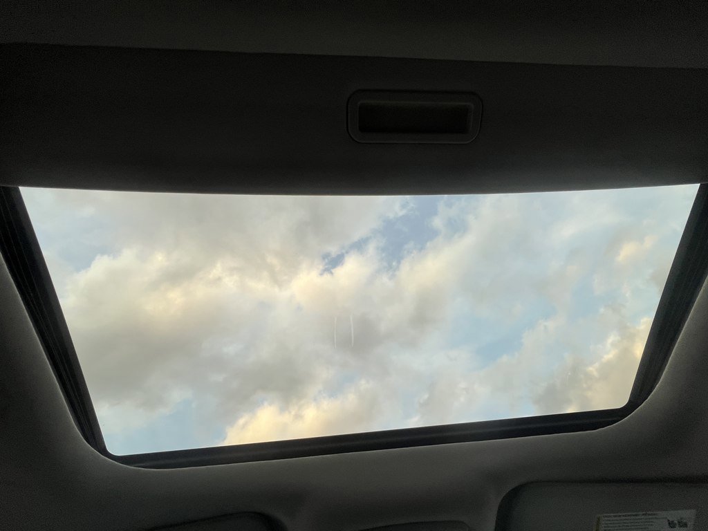 Used 2011 Cadillac DTS Premium image 21