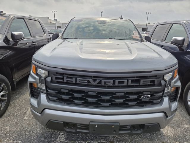 Used 2023 Chevrolet Silverado 1500 Custom w/ LPO, Dark Essentials Package AWD/4WD image 2