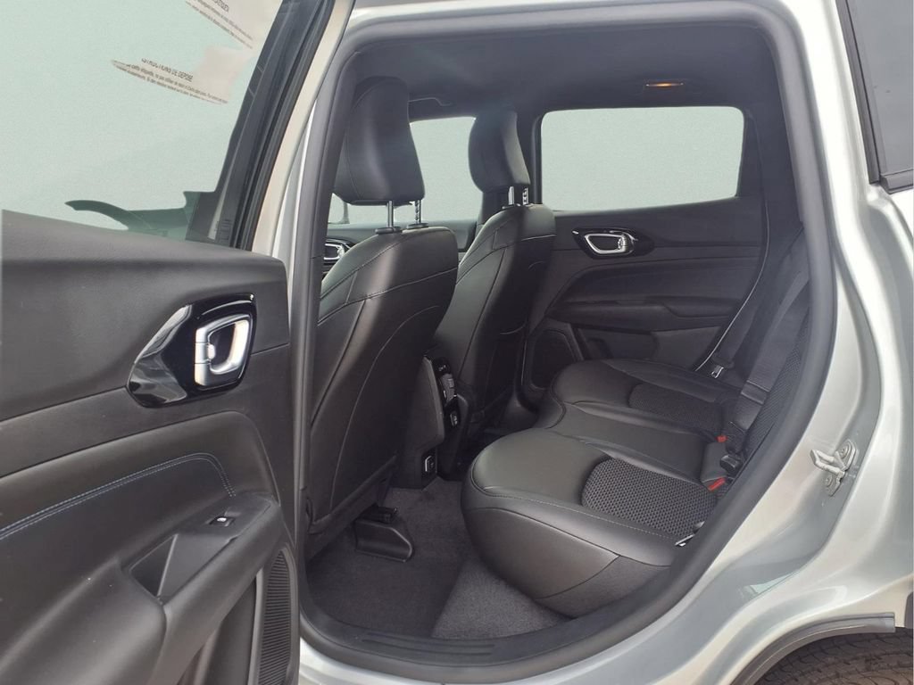 New 2026 Jeep Compass Latitude AWD/4WD image 11