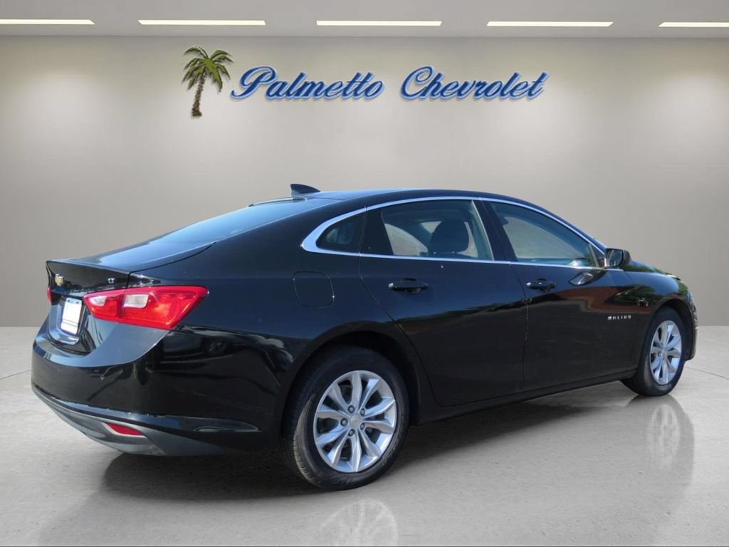 Used 2025 Chevrolet Malibu LT FWD image 3