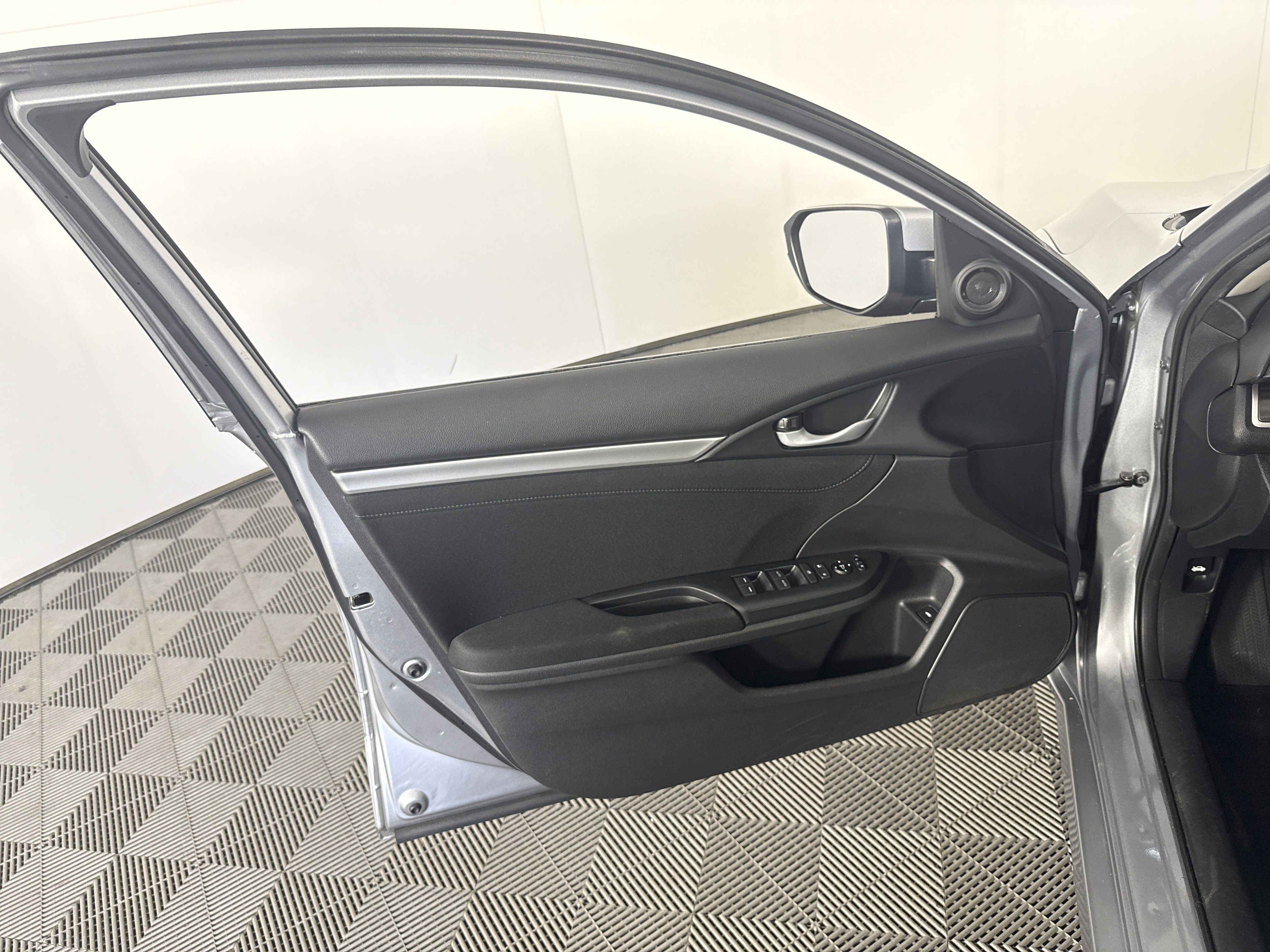 Certified 2019 Honda Civic EX image 13