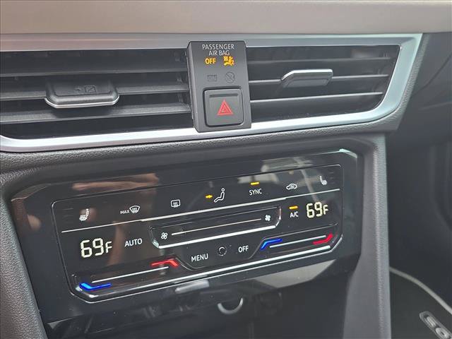 New 2026 Volkswagen Taos SE FWD image 18
