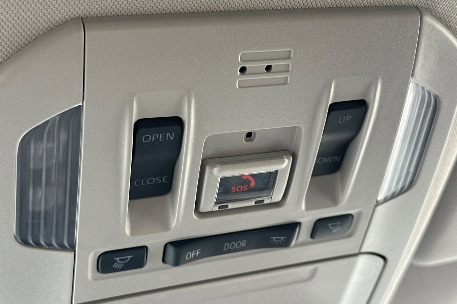 Used 2022 Toyota Highlander Limited image 24