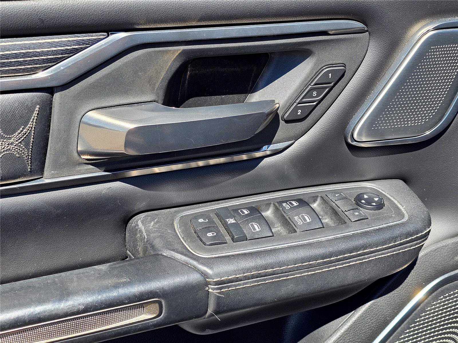 Used 2019 RAM 1500 Limited AWD/4WD image 17