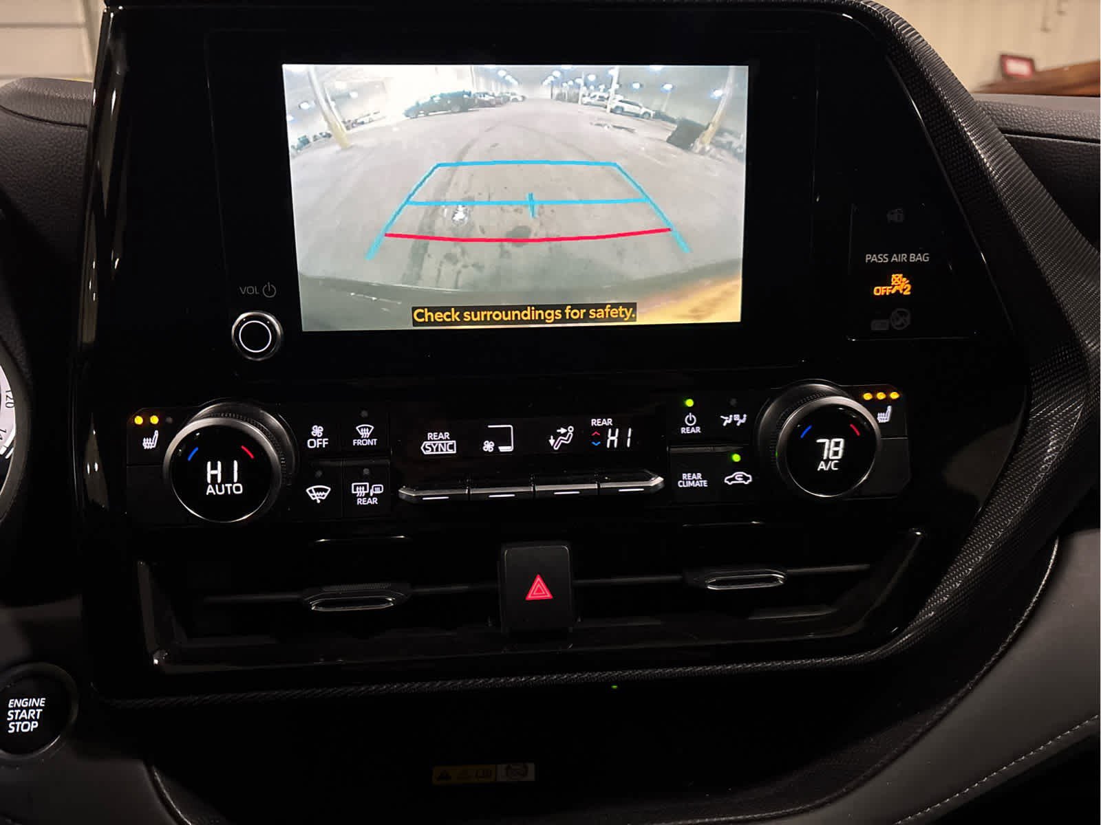 Used 2025 Toyota Highlander XSE image 10