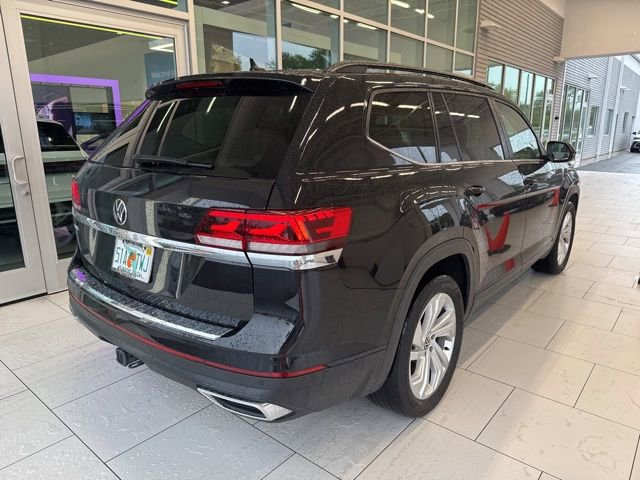Used 2023 Volkswagen Atlas SE w/ Panoramic Sunroof Package FWD image 9
