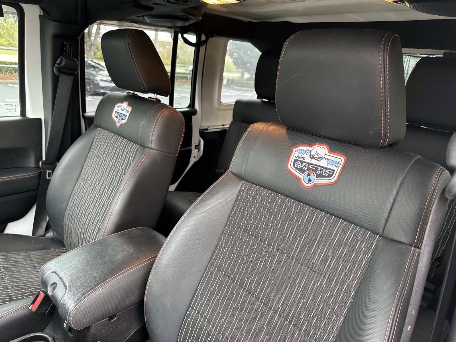 Used 2012 Jeep Wrangler Unlimited Sahara image 10