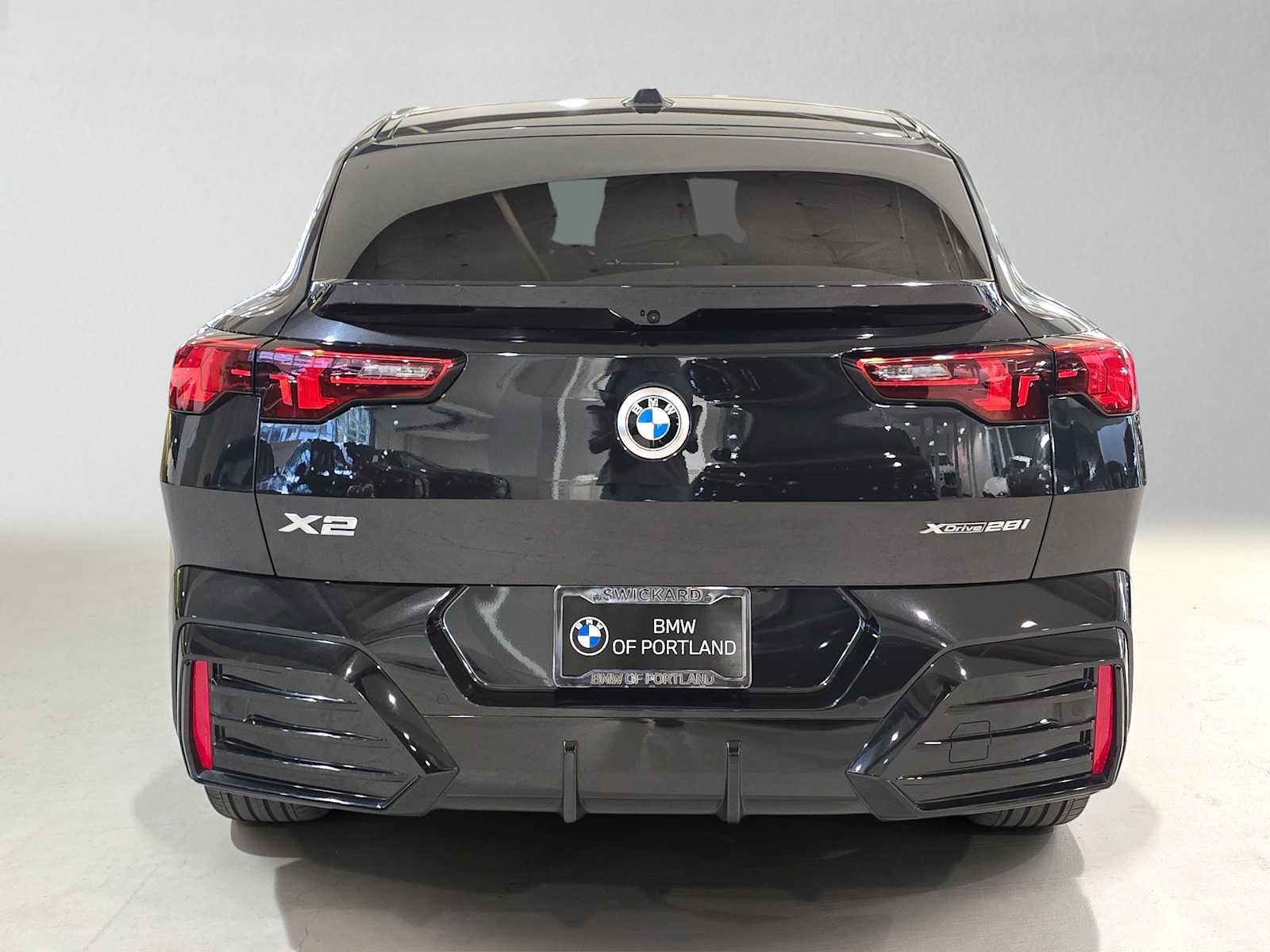 Used 2026 BMW X2 xDrive28i AWD/4WD image 4
