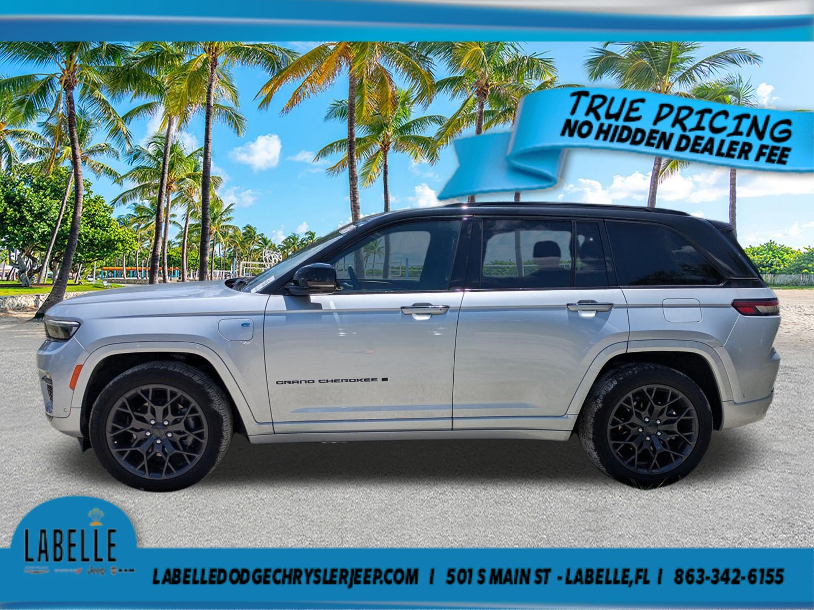 Used 2024 Jeep Grand Cherokee Summit AWD/4WD image 7