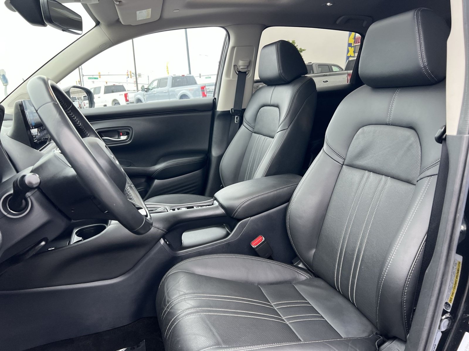 Used 2024 Honda HR-V EX-L image 13